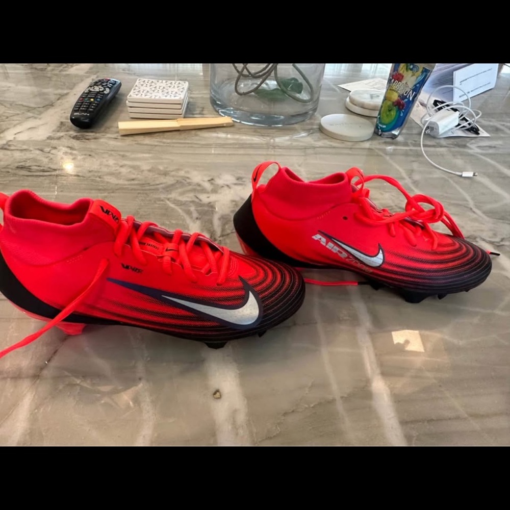 Nike vapor pro 1 football cleats size 7.5 men’s